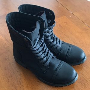 COMBAT BOOTS BLACK SIZE 9.5